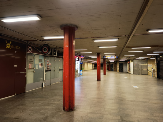 Budapest, M3 metró, Göncz Árpád városközpont, bélyegkép