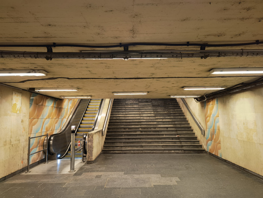 Budapest, M3 metró, Göncz Árpád városközpont, bélyegkép