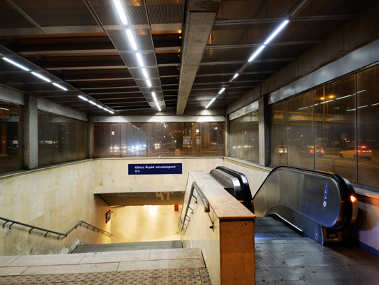 Budapest, M3 metró, Göncz Árpád városközpont, bélyegkép