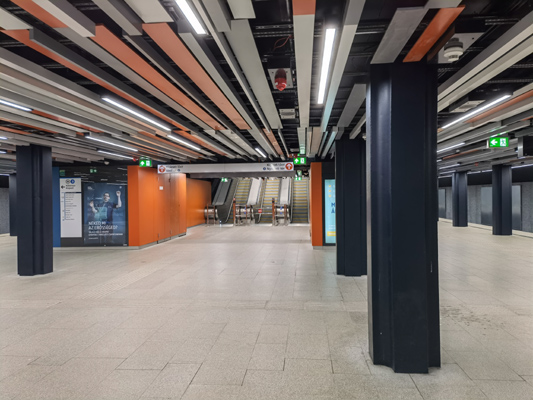 Budapest, M3 metró, Nyugati pályaudvar, bélyegkép