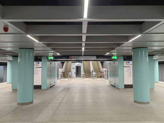 Budapest, M3 metró, Arany János utca, bélyegkép