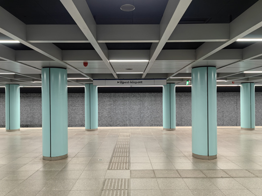 Budapest, M3 metró, Arany János utca, bélyegkép