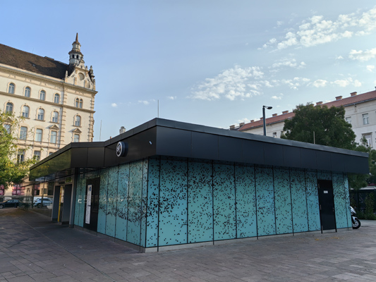 Budapest, M3 metró, Arany János utca, bélyegkép