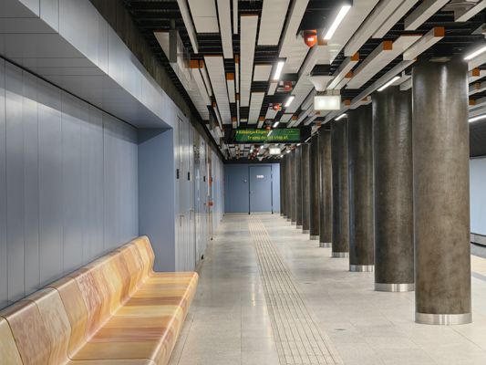 Budapest, M3 metró, Corvin-negyed, bélyegkép