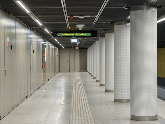 Budapest, M3 metró, Semmelweis Klinikák, bélyegkép