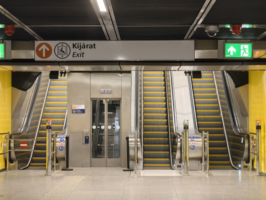 Budapest, M3 metró, Semmelweis Klinikák, bélyegkép
