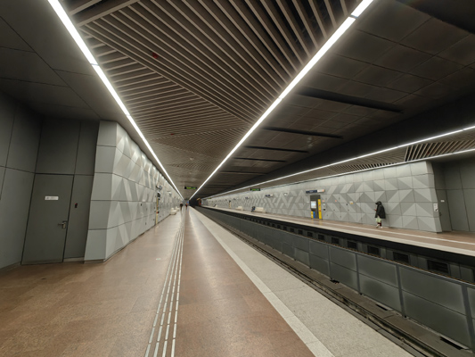 Budapest, M3 metró, Népliget, bélyegkép