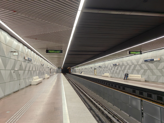 Budapest, M3 metró, Népliget, bélyegkép