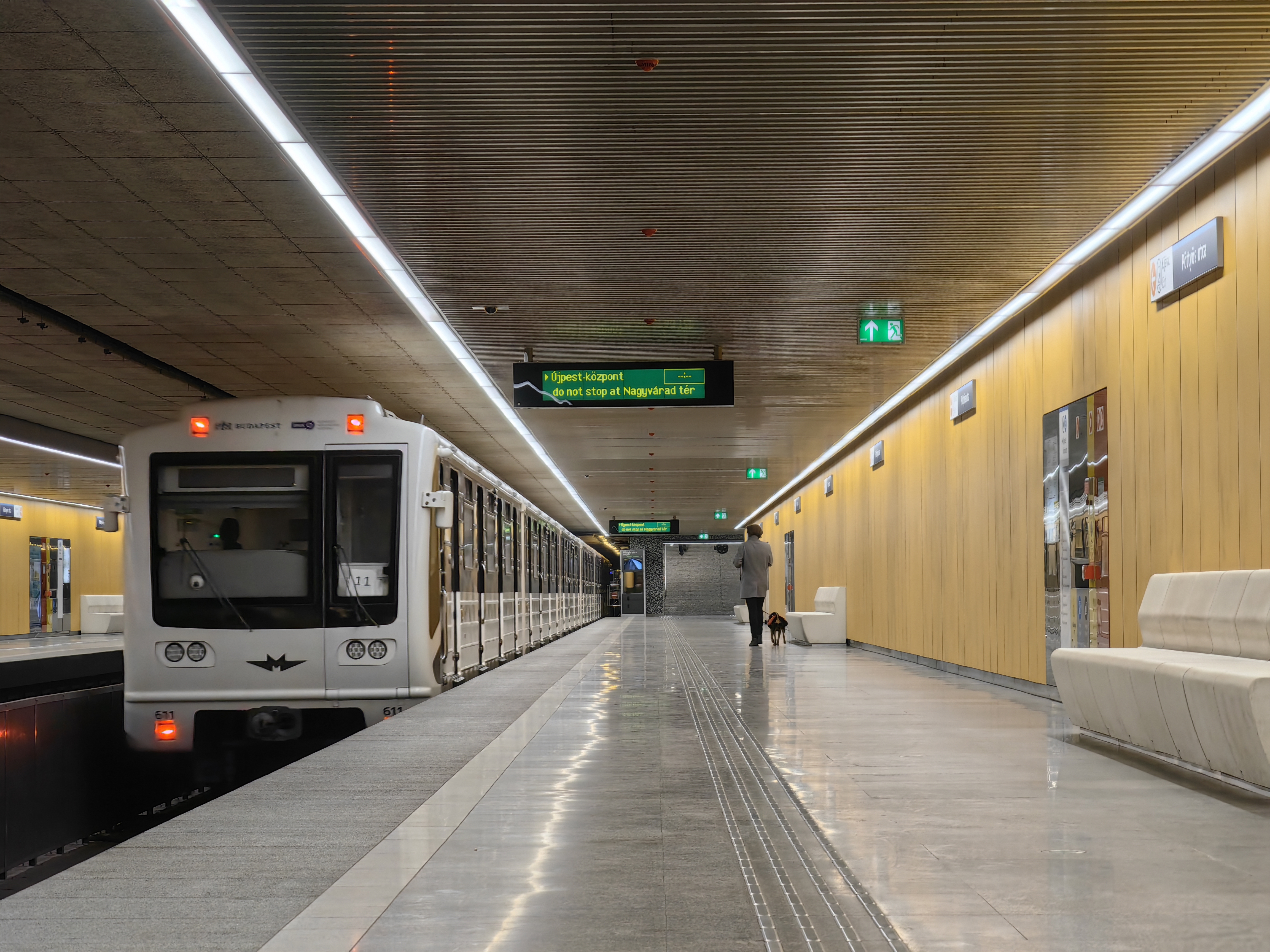 Budapest, Metrowagonmash 81-717.2K jármű, bélyegkép