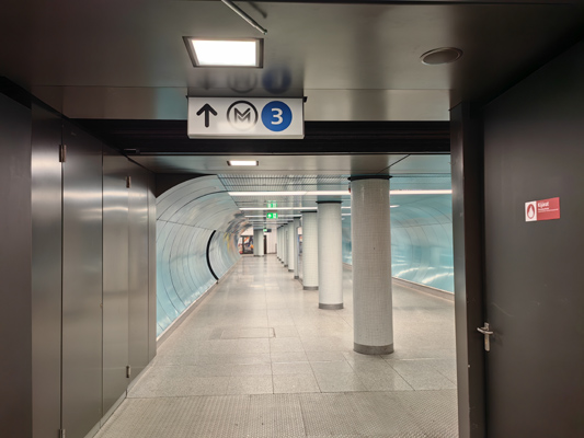 Budapest, M3 metró, Deák Ferenc tér, M2-M3 metró, átszállás, bélyegkép