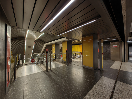 Budapest, M3 metró, Kálvin tér, M3-M4 metró, átszállás, bélyegkép