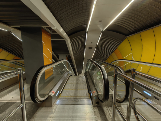 Budapest, M3 metró, Kálvin tér, M3-M4 metró, átszállás, bélyegkép