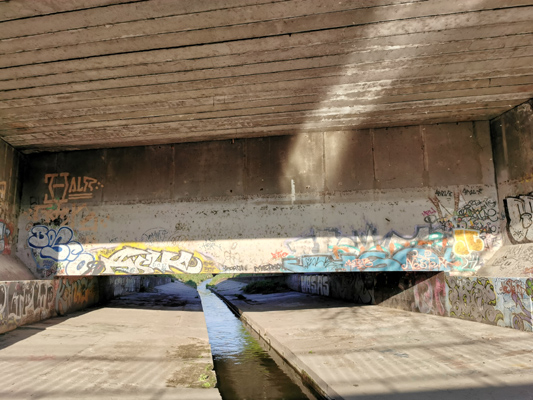 Budapest, M3 metró, metró viadukt a Rákos-patak felett, bélyegkép