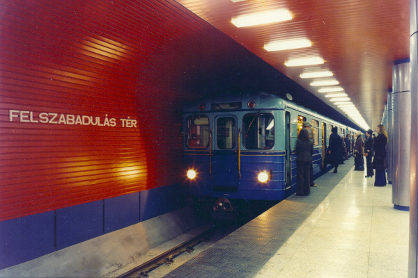 Budapest, M3 metró, Ferenciek tere, bélyegkép