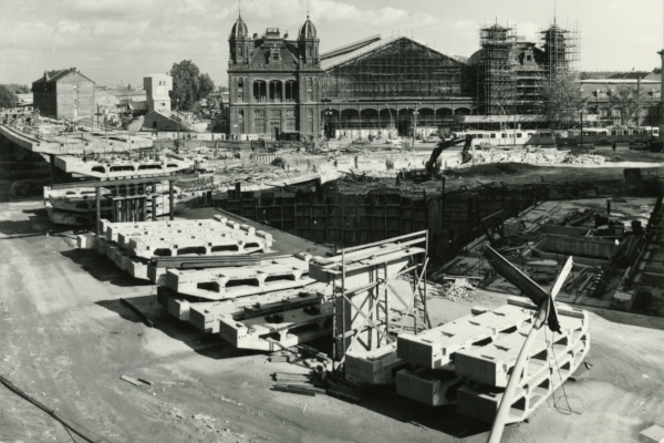Budapest, M3 metró, építés, bélyegkép