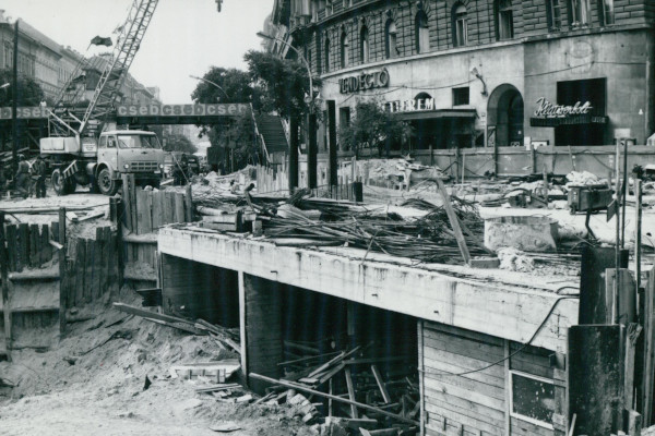 Budapest, M3 metró, építés, bélyegkép