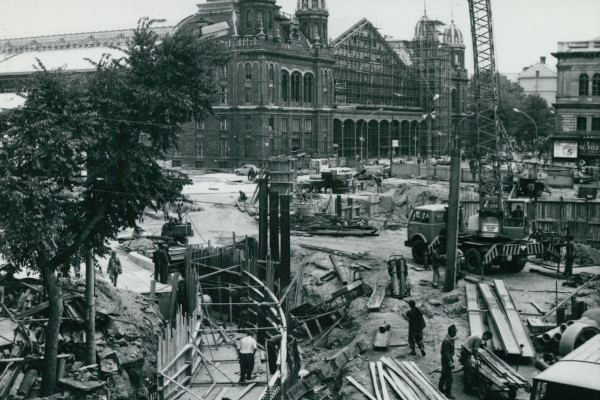 Budapest, M3 metró, építés, bélyegkép