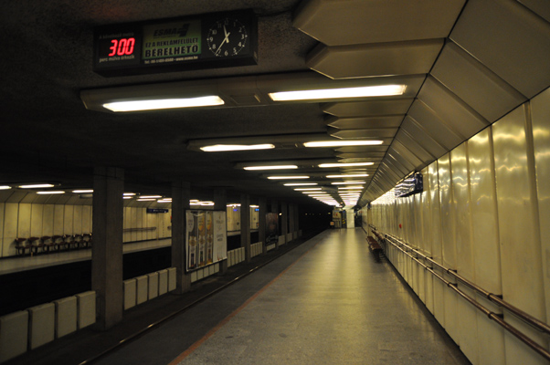 Budapest, M3 metró, Dózsa György út, bélyegkép