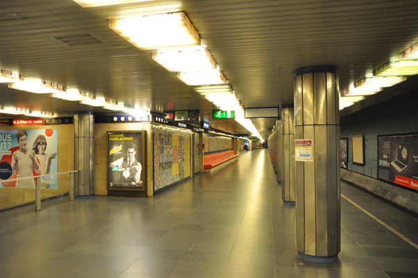 Budapest, M3 metró, Deák Ferenc tér, bélyegkép