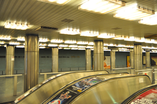 Budapest, M3 metró, Deák Ferenc tér, bélyegkép