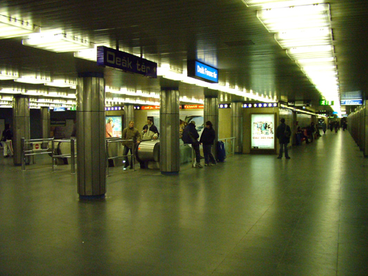 Budapest, M3 metró, Deák Ferenc tér, bélyegkép