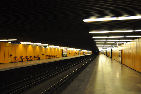 Budapest, M3 metró, Pöttyös utca, bélyegkép
