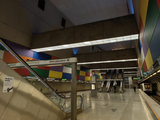 Budapest, M4 metró, Móricz Zsigmond körtér, bélyegkép