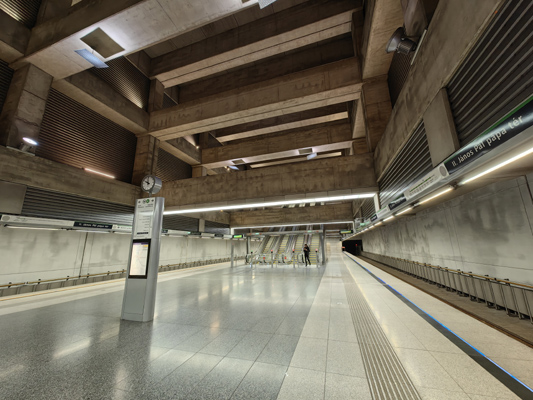 Budapest, M4 metró, II. János Pál pápa tér, bélyegkép