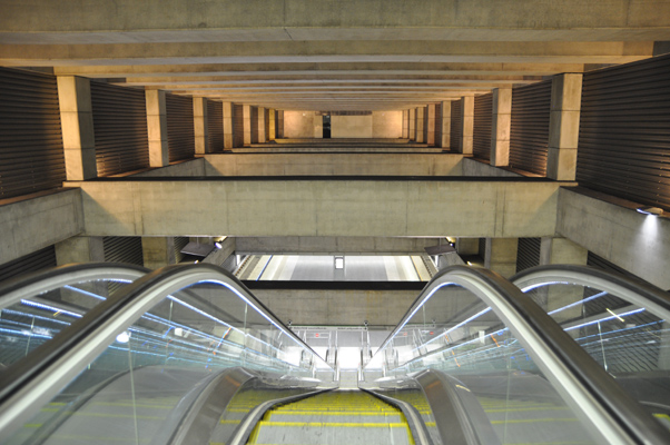 Budapest, M4 metró, II. János Pál pápa tér, bélyegkép