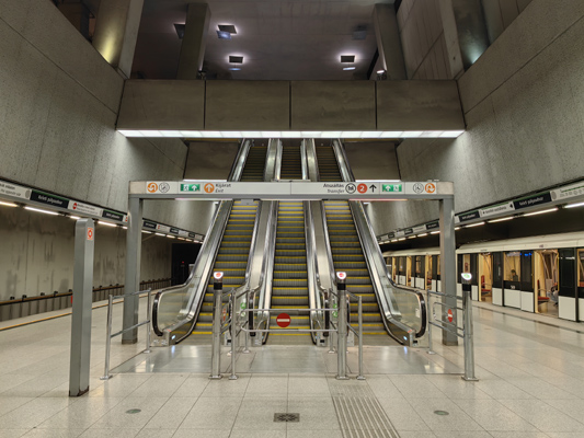 Budapest, M4 metró, Keleti pályaudvar, bélyegkép