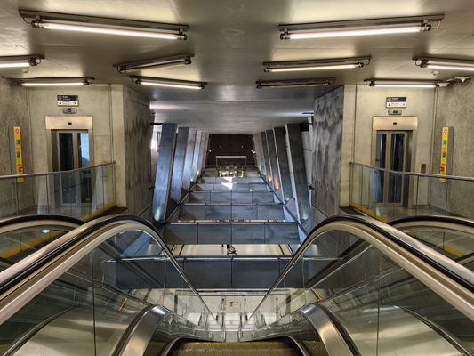 Budapest, M4 metró, Keleti pályaudvar, bélyegkép