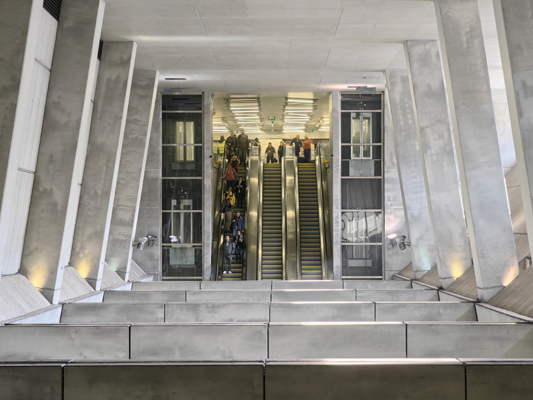 Budapest, M4 metró, Keleti pályaudvar, bélyegkép