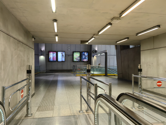 Budapest, M4 metró, Keleti pályaudvar, bélyegkép
