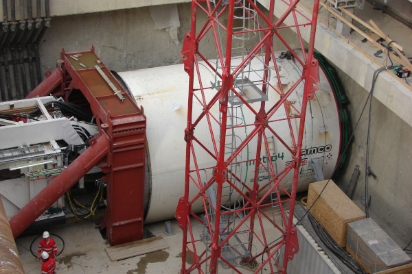 Budapest, M4 metró, fúrópajzsindító műtárgy, bélyegkép