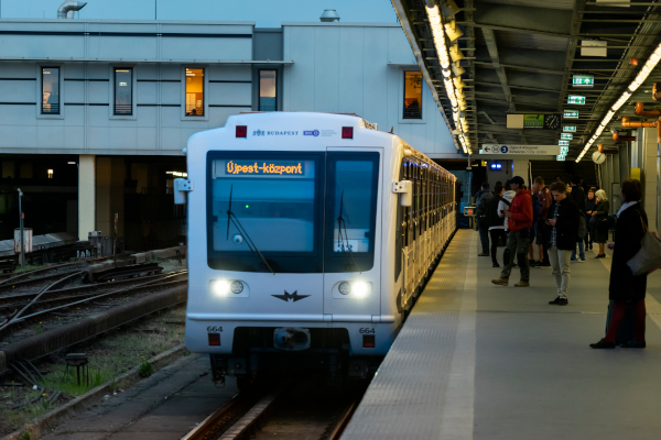 Budapest, Metrowagonmash 81-717.2K jármű, bélyegkép