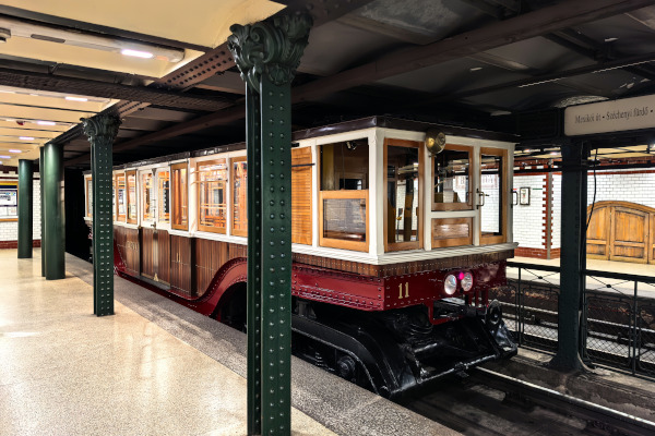 Budapest, MFAV, Schlick járművek, bélyegkép